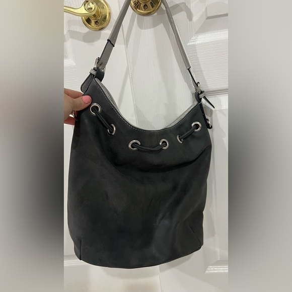 Beautiful Black y silver purse 👛 - Picture 8 of 8